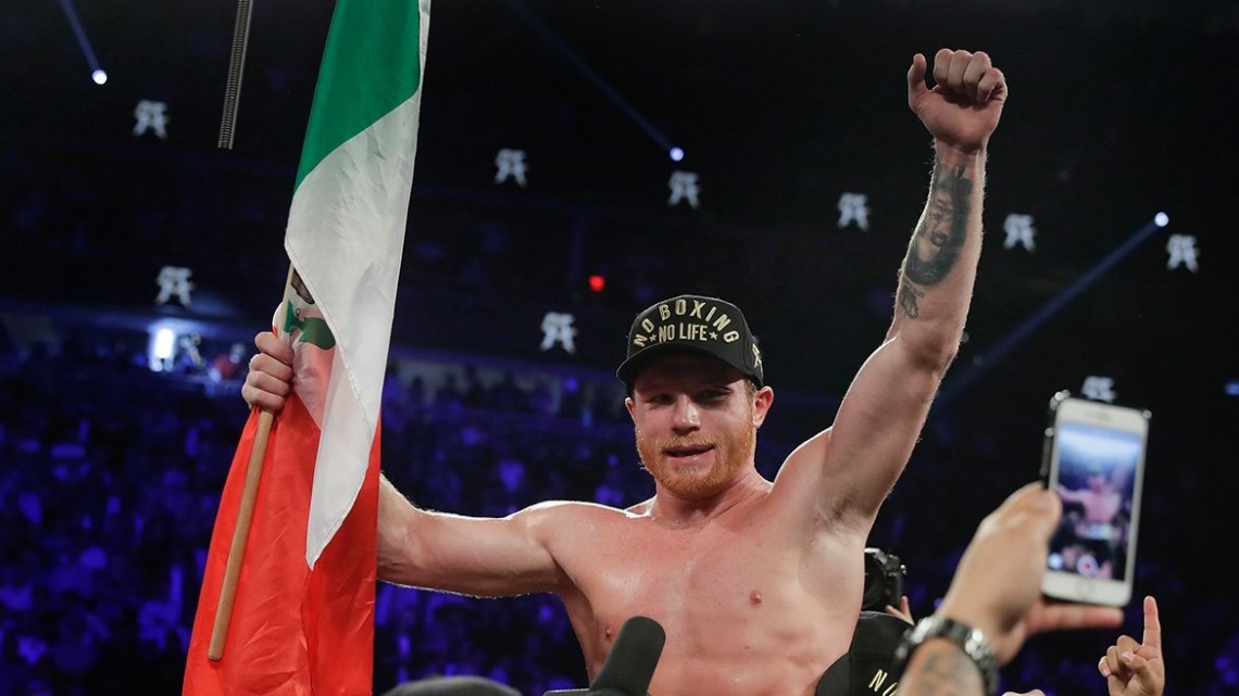 Cenelo es nuevo campeón peso medio tras derrotar a GGG