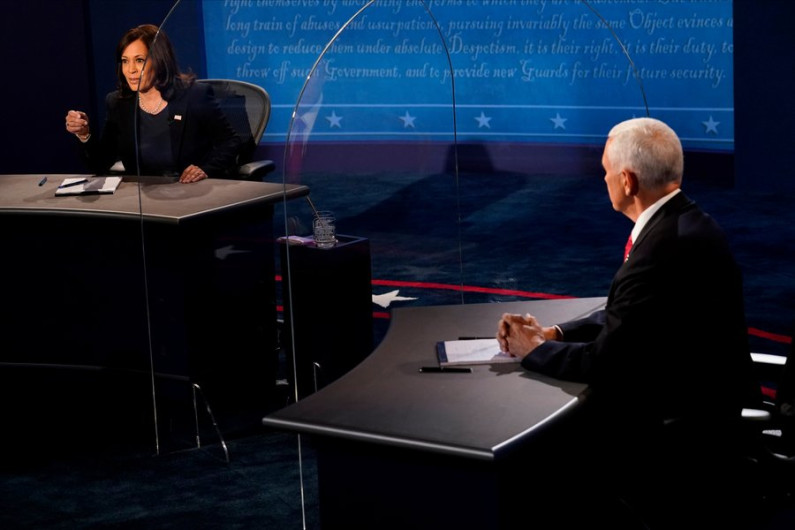 Kamala Harris y Mike Pence celebran Debate Vicepresidencial 