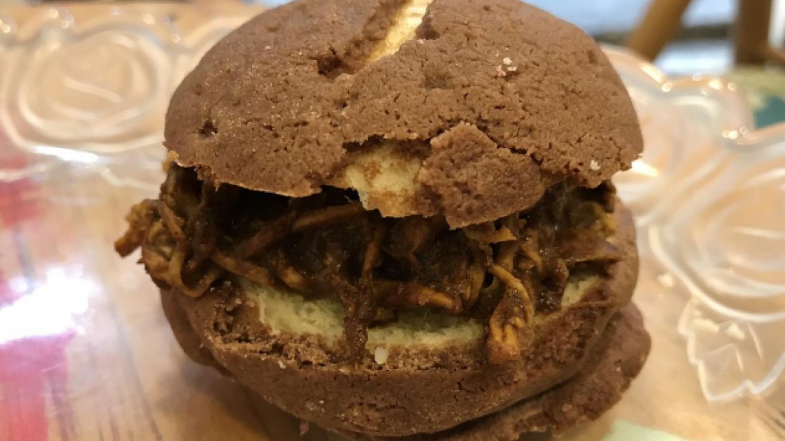 "Asu’Mecha", llega la ¡concha con chilaquiles!