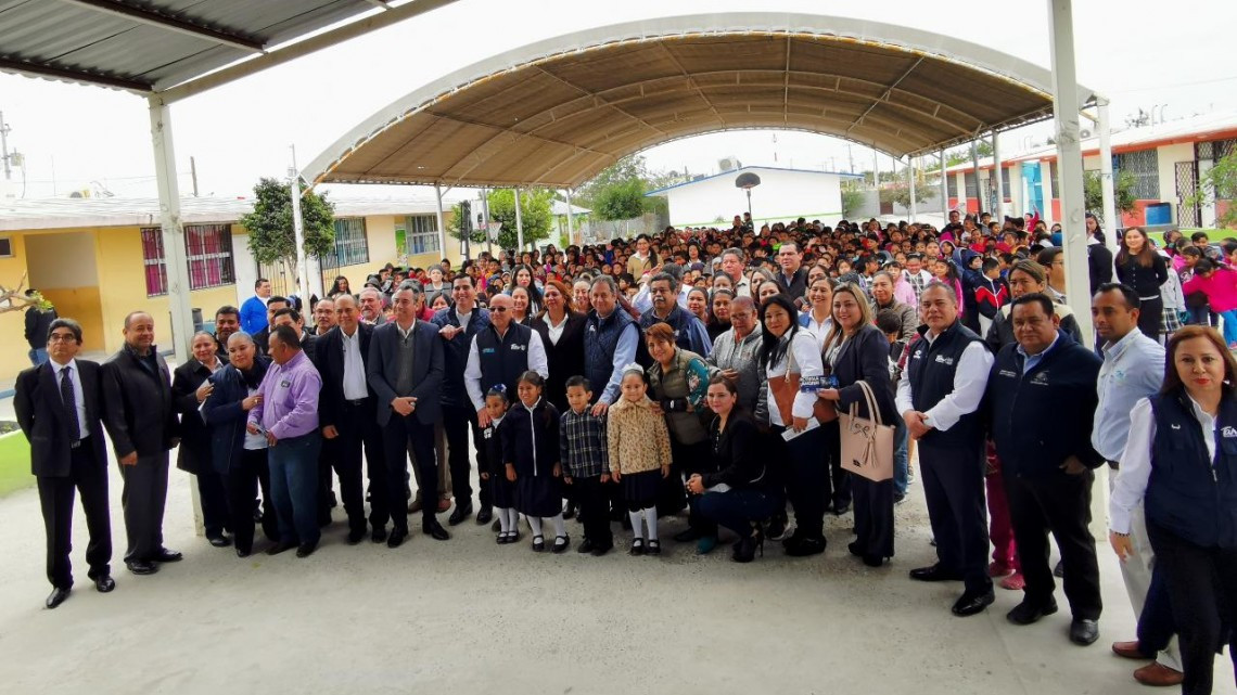 Entregan apoyos económicos a escuelas recicladoras