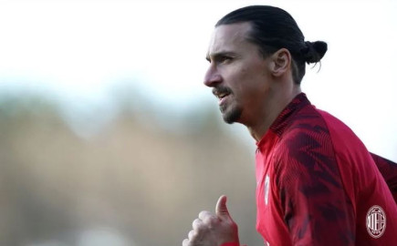 Ibrahimovic es baja del Milan por 10 días más