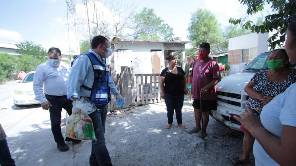 Entregan artículos de higiene y canasta básica a familias de Reynosa 