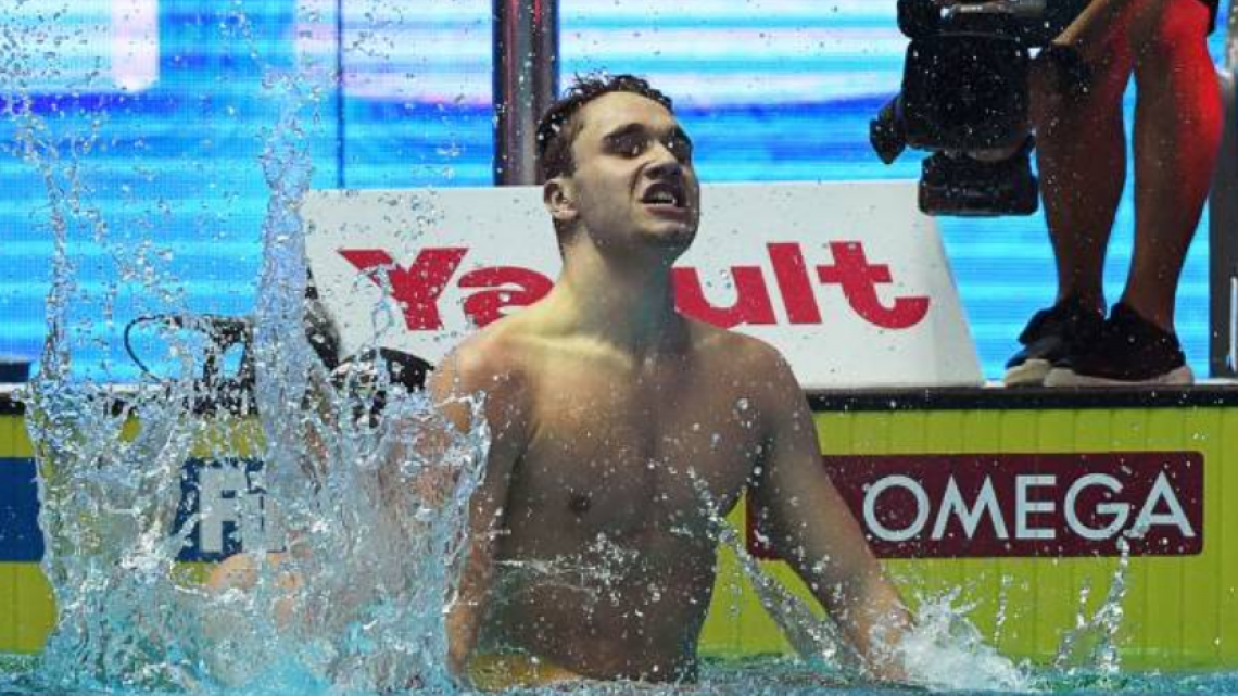 Kristof Milak destroza el récord de Phelps en 200 mariposa 