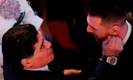 Me dolió en el alma no darle el premio a Messi: Maradona 
