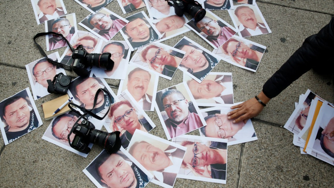 Marchan para pedir justicia tras los asesinatos de periodistas