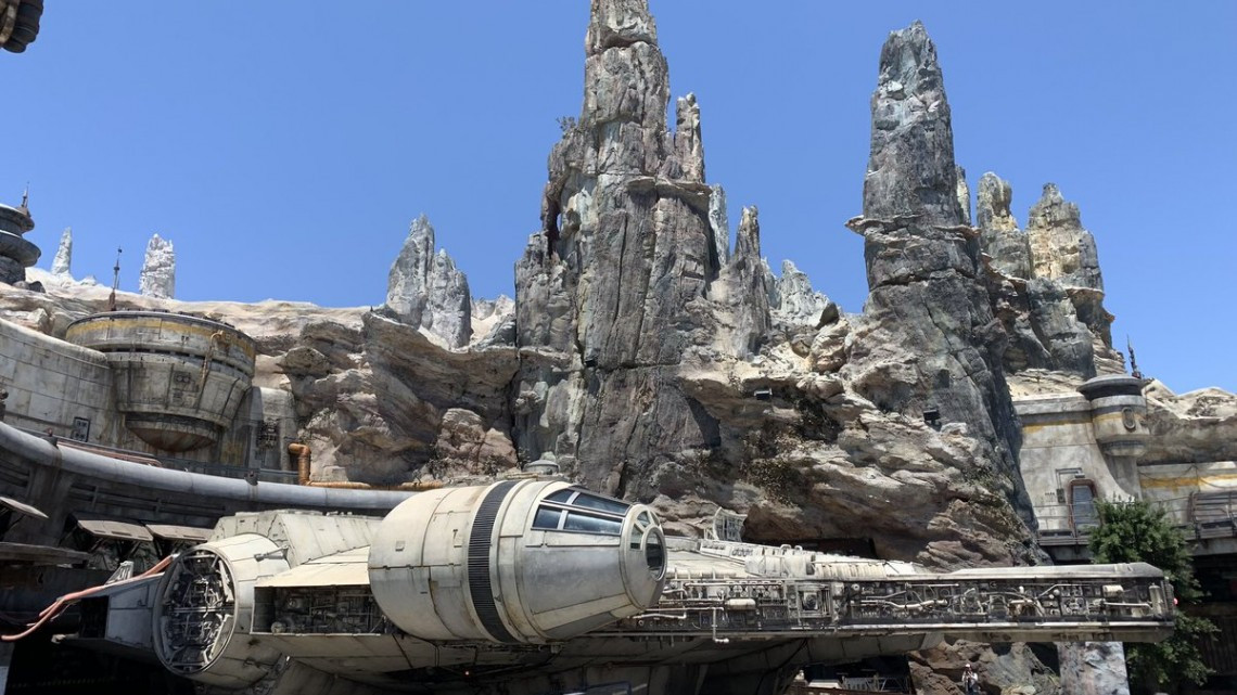 Revelan el primer vistazo al parque temático de Star Wars