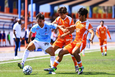 Inicia el campeón con triunfo