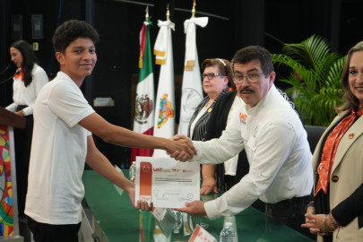 La UAT reafirma excelencia educativa en programas de idiomas