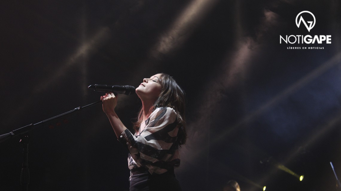 Natalia Lafourcade deleita Hidalgo con su música