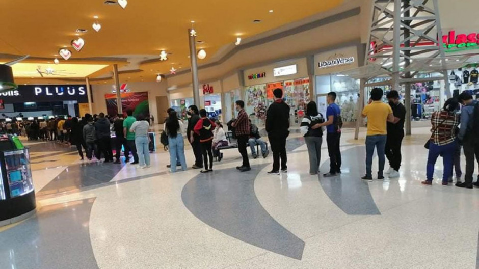 Preventa de boletos de ‘Spiderman: No Way Home’, provoca enormes filas en cines de Reynosa