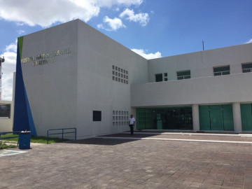 Niega médico del Materno negligencia y evalúa demanda