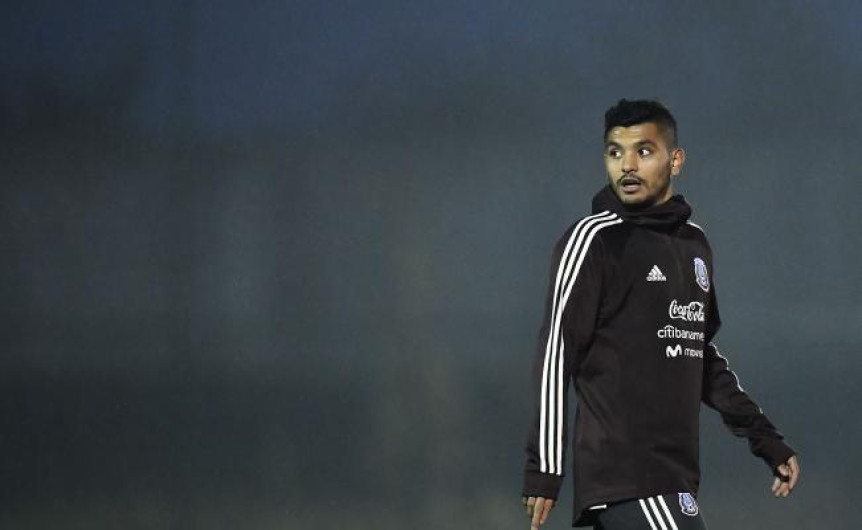 Tecatito será baja ante Croacia