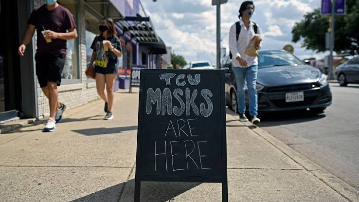 Brownsville continúa mandato de usar mascarilas en espacios federales