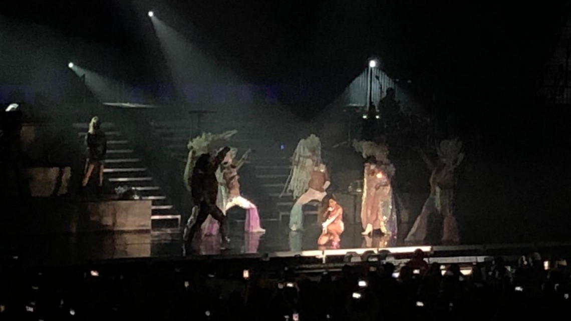 Gloria Trevi se convierte en 'Diosa de la noche' en el Payne Arena