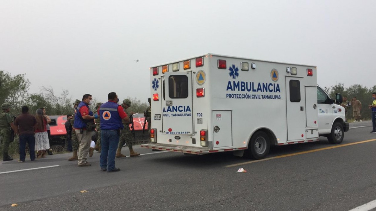 Vuelca autobús que se dirigía a Reynosa; 1 muerto y 16 lesionados