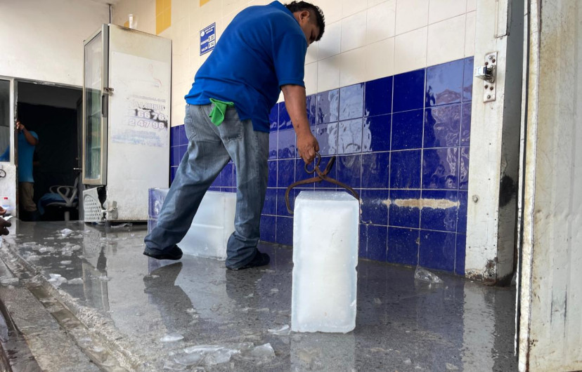 Reportan desabasto del 13% en hielo y agua en Reynosa