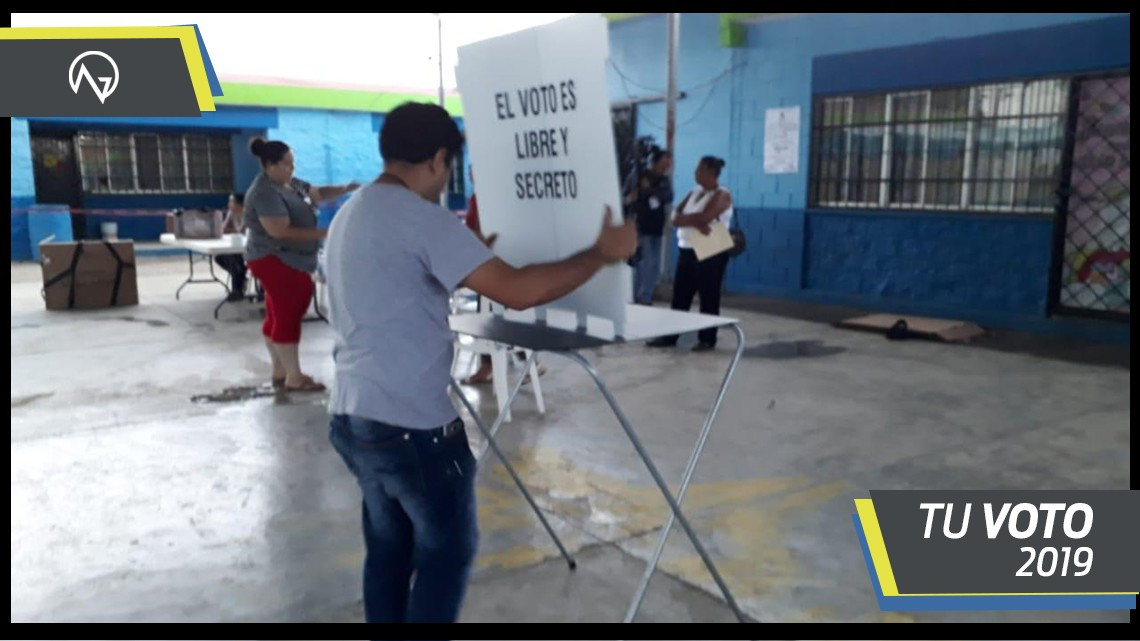 Con retraso en apertura de casillas inicia proceso electoral