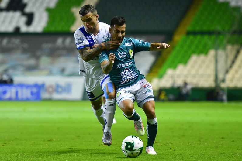 León remonta al Puebla y avanza a las semifinales 