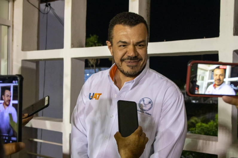 Realiza UAT estudio para reforma curricular 