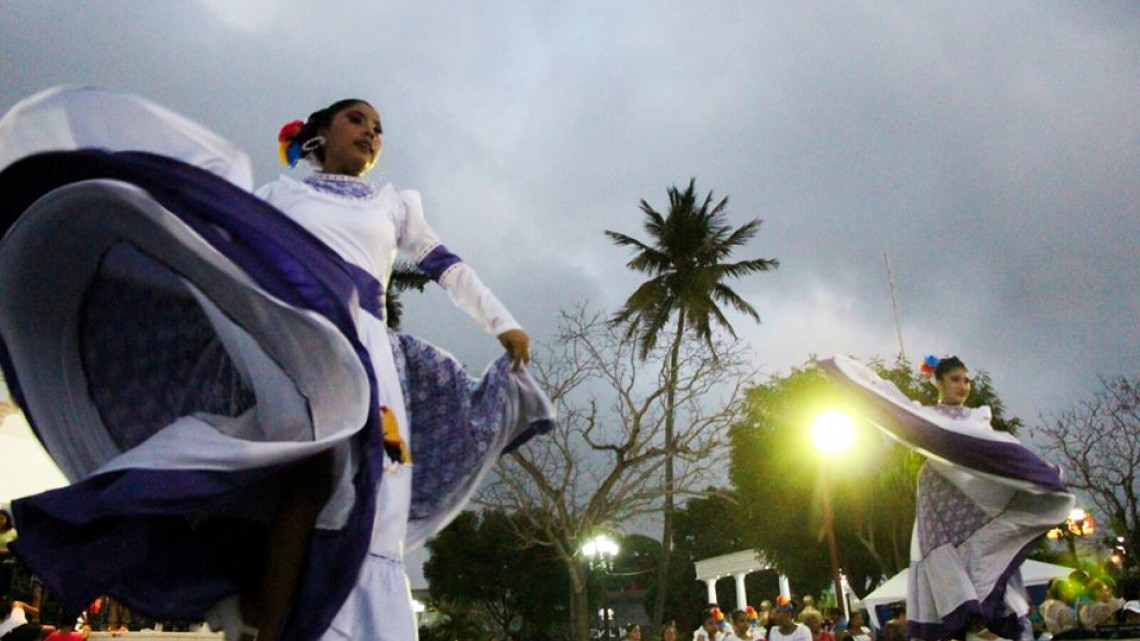 Se deleitan Altamirenses con actividades culturales
