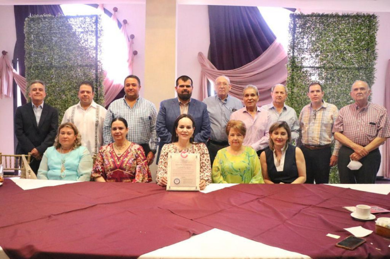 Notarios se suman al proyecto de Carmen Lilia Canturosas