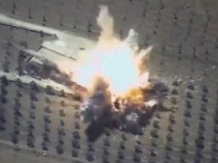 Rusia destruye bodegas de armas del EI y centro de mando yihadista 