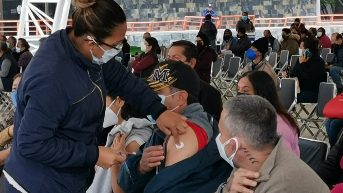 Inició vacunación de refuerzo para población de 50 a 59, 60 años y más 