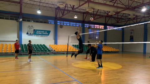 Sigue preparación para las selecciones tamaulipecas de basquetbol y voleibol