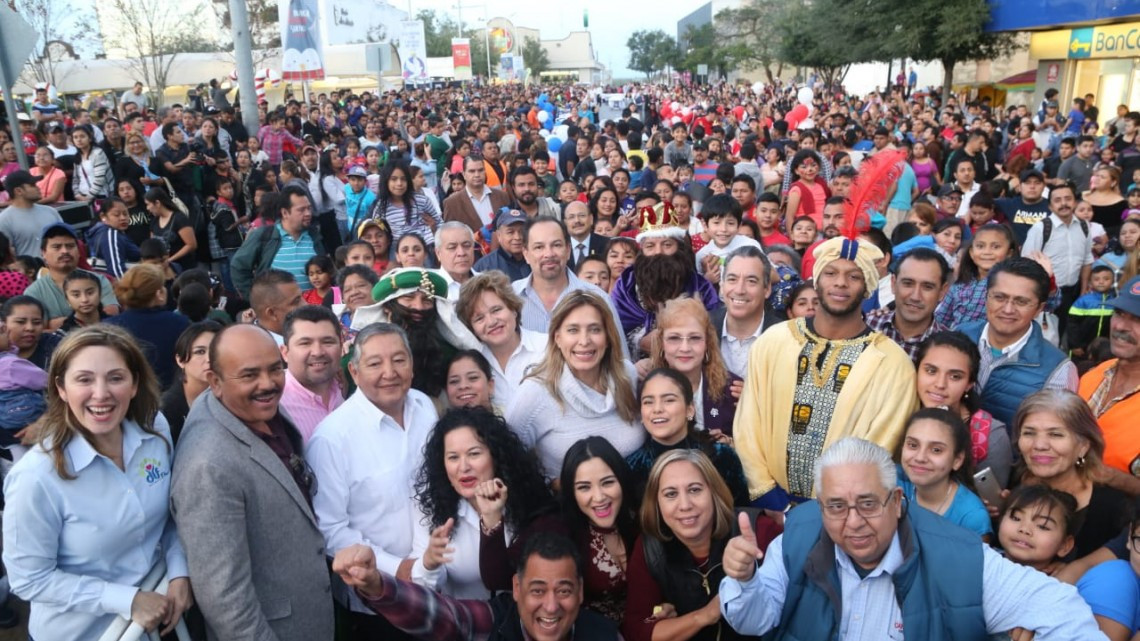 Celebra Maki Ortiz a niños reynosenses su Día de Reyes