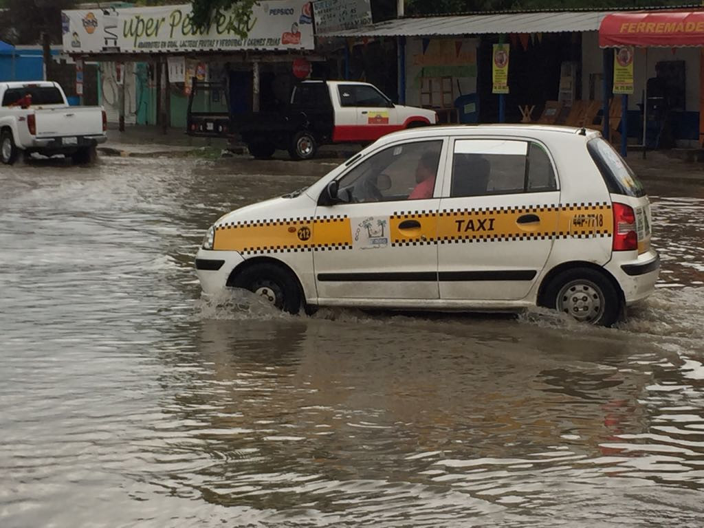 Inicia pavimentación de calles afectadas por lluvias en el 2016