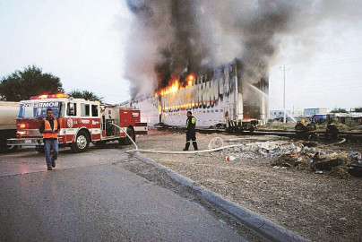 Se incendian 24 autos nuevos 