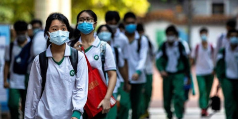 Miles de estudiantes regresan a las aulas de Beijing y Shanghai