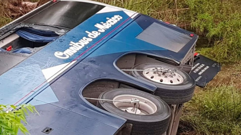 Tres tamaulipecos lesionados en volcadura de autobús que dejó 7 muertos y 17 heridos