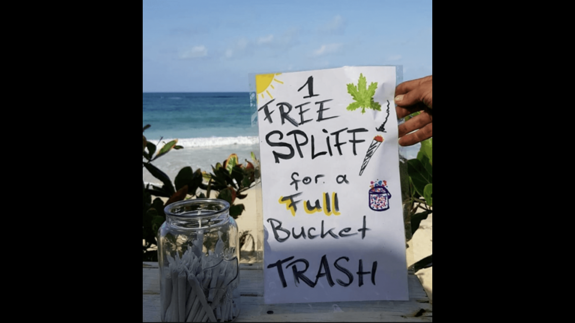Regala porro de marihuana a turistas que recojan basura en las playas