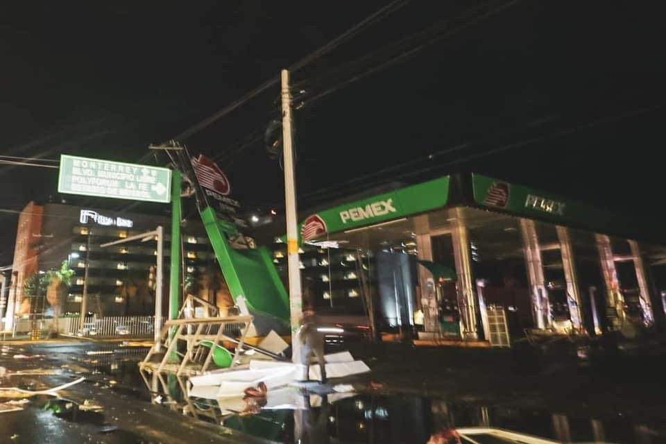 Tormenta causa destrozos en Nuevo Laredo