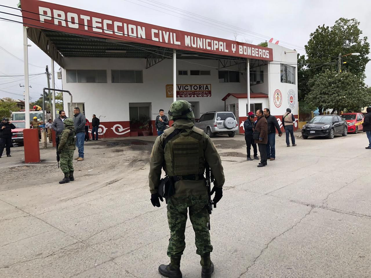 Encuentran presunto artefacto explosivo en calles de Victoria