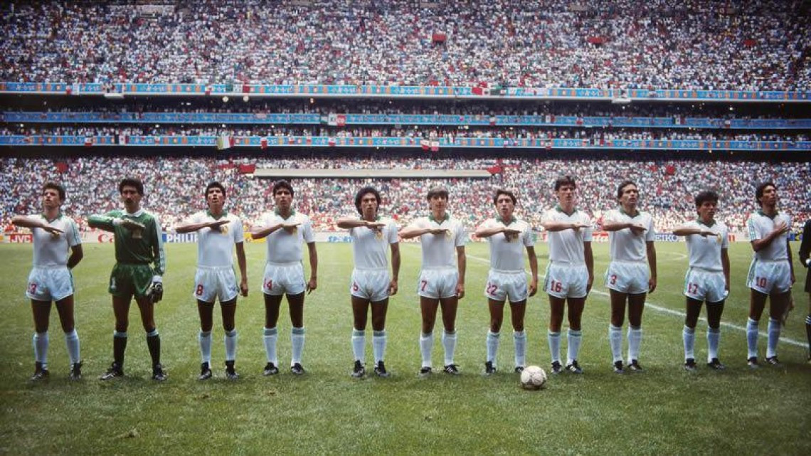 Tijera de Manuel Negrete gana como "Mejor Gol" en la historia de los mundiales