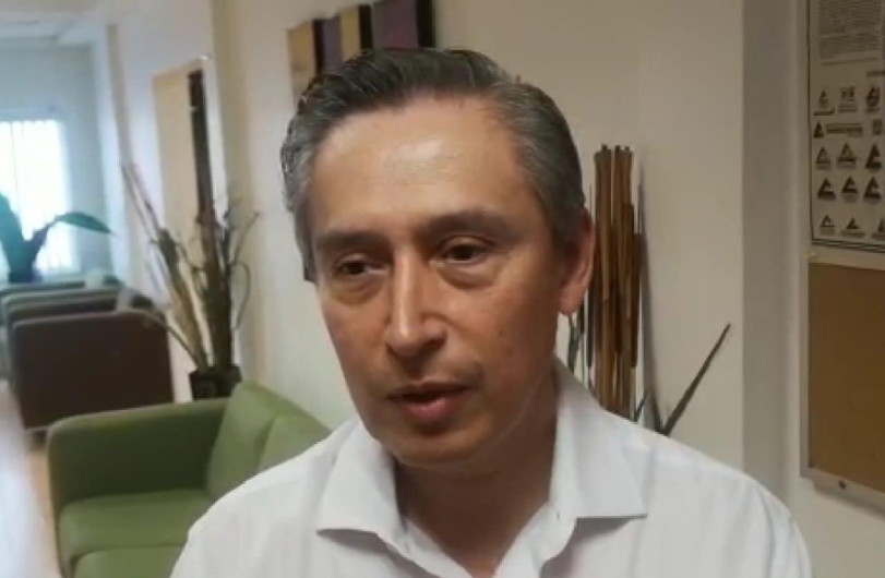 Migrantes aullentan a clientes