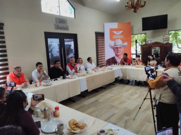 Tamaulipas necesita fuentes de empleo para que ya no emigre la gente: Arturo Diez