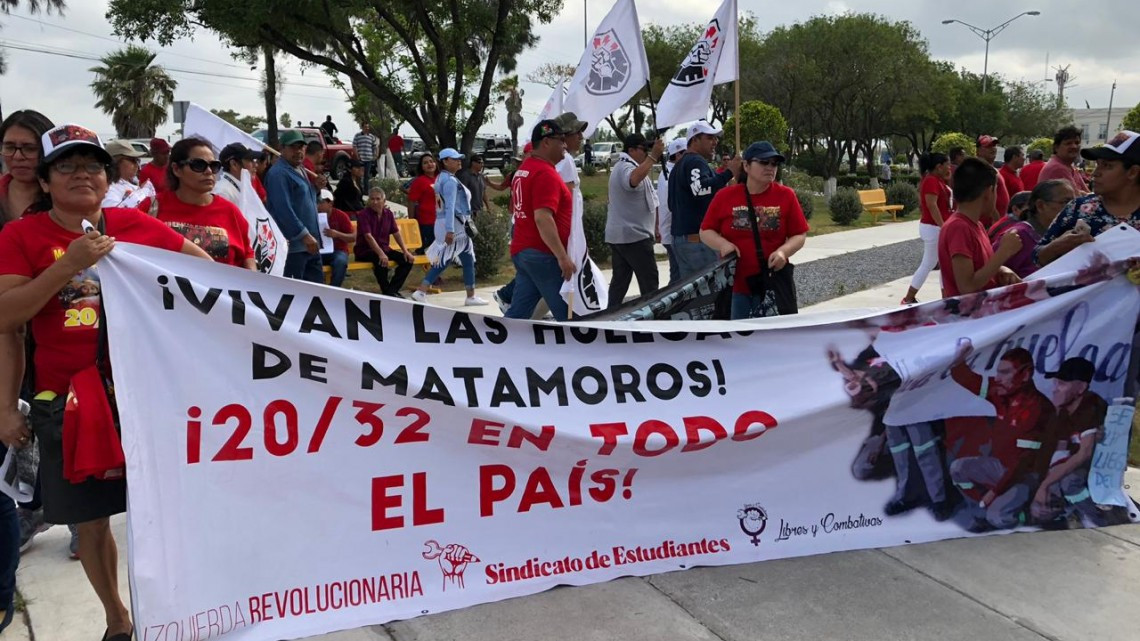 Obreros y activistas sociales piden la caída del charrismo