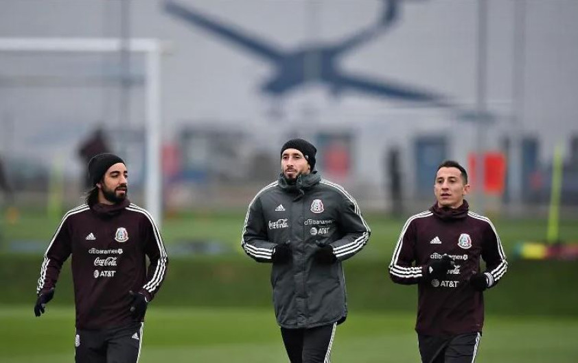 Anuncia "Tata" Martino ausencias para el juego contra Japón