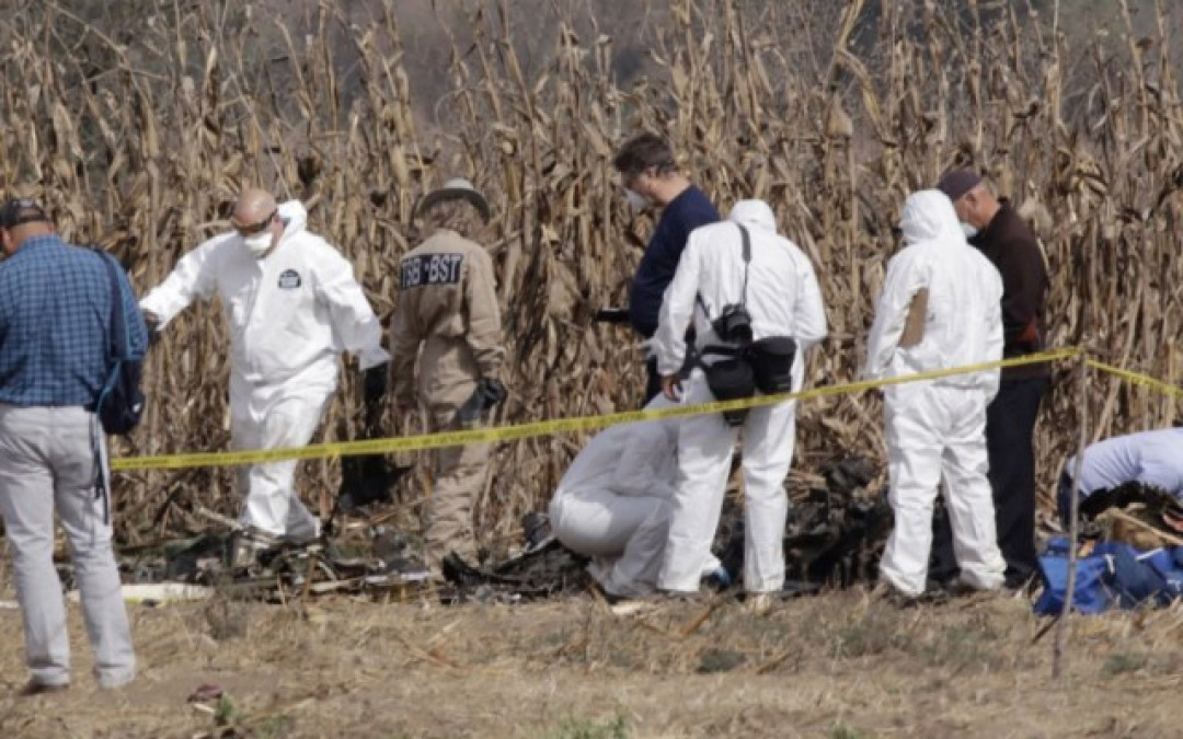 Peritos de Canadá terminan trabajos en zona de accidente en Puebla