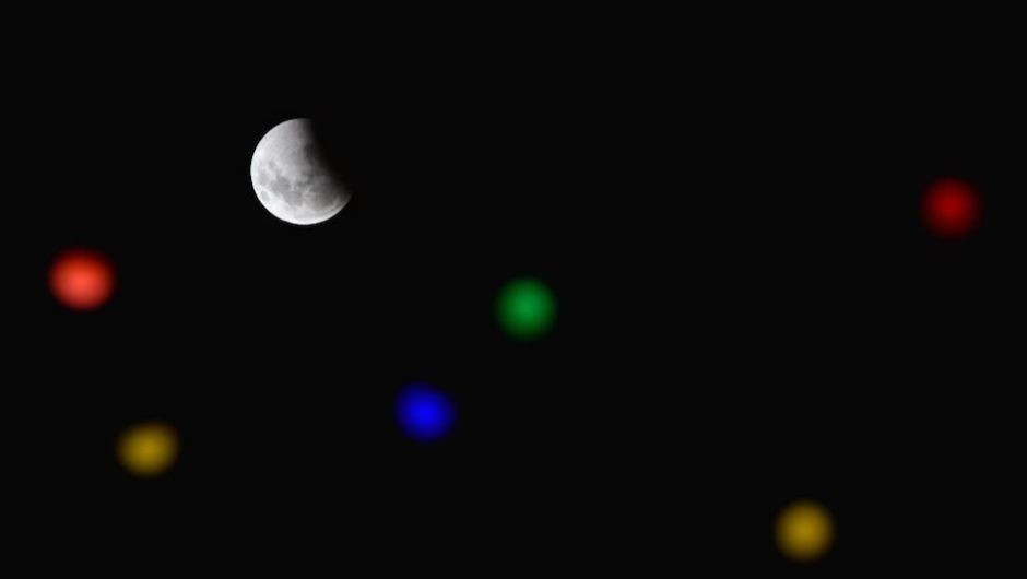 La "Superluna de sangre de lobo" en fotos