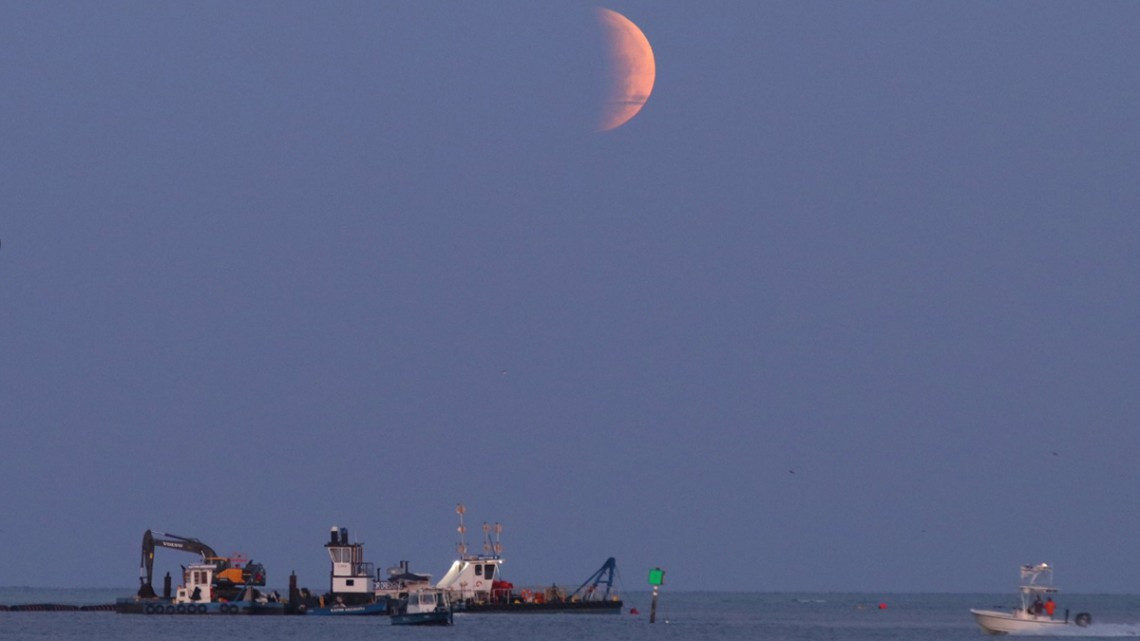 Así se vivió la "super luna" de mayo 