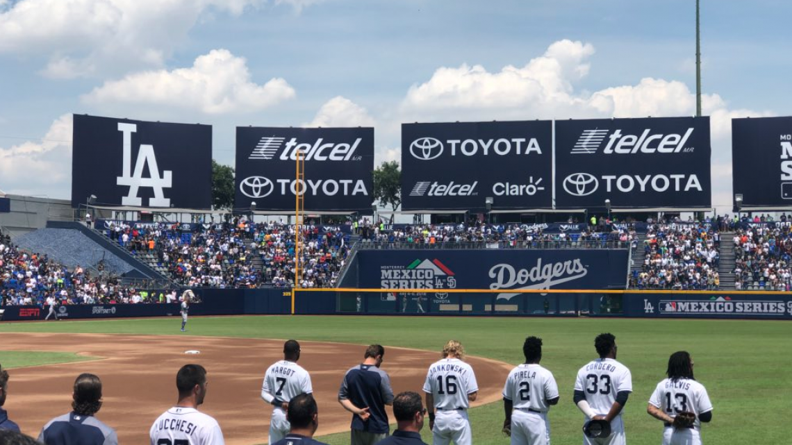 Padres gana la México Series en Monterrey
