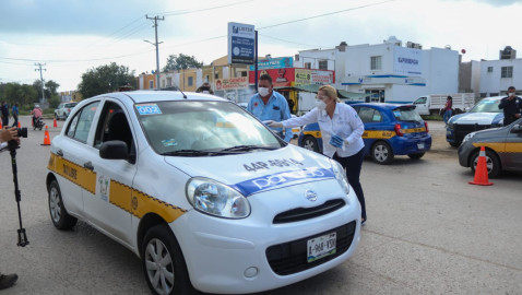 Encabeza Alma Laura Amparán jornada de sanitización a transporte público