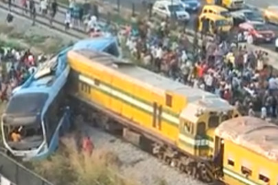 Autobús choca contra tren en Nigeria; reportan 6 muertos y 84 heridos