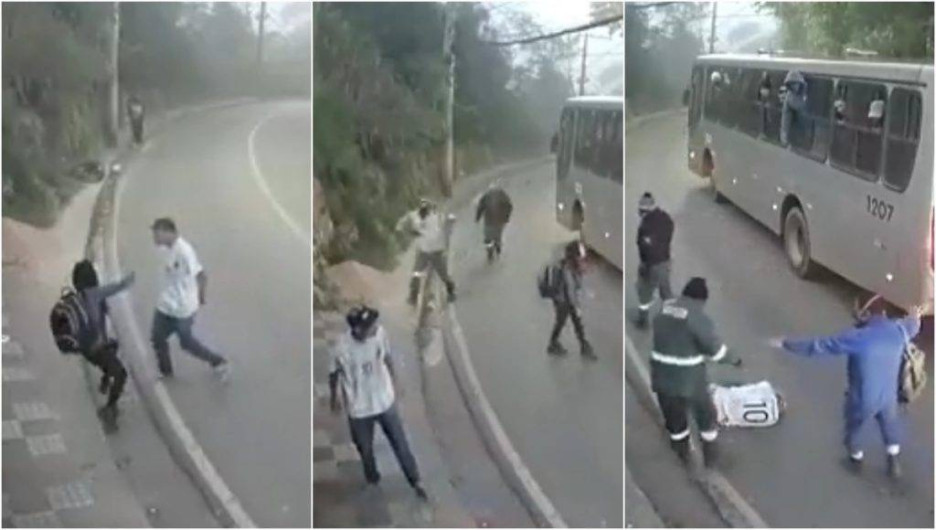 Pasajeros bajan de autobús para defender a una mujer
