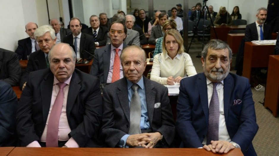 Condenan a expresidente argentino a 3 años y 9 meses de prisión