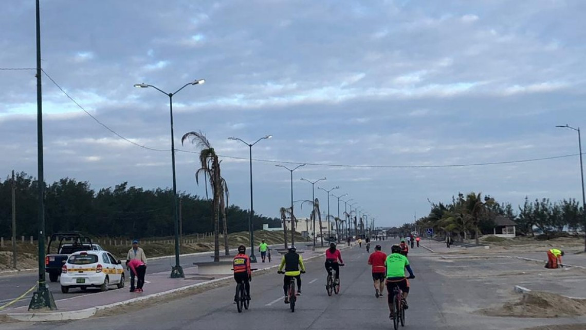 Disfrutan primer día Trotavía en Miramar